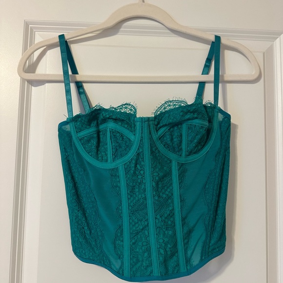 Corset top! Beautiful color - Picture 2 of 3